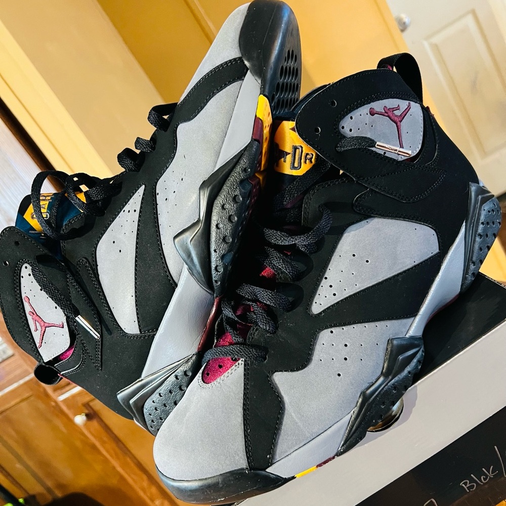 Air Jordan Bordeaux this are retro 2011 Released Do not have original box